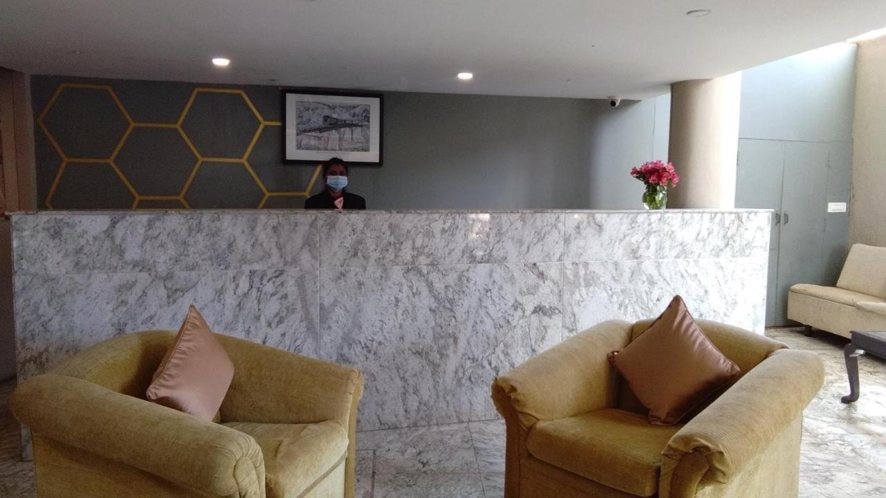 Mango Hill Central Ооти Екстериор снимка